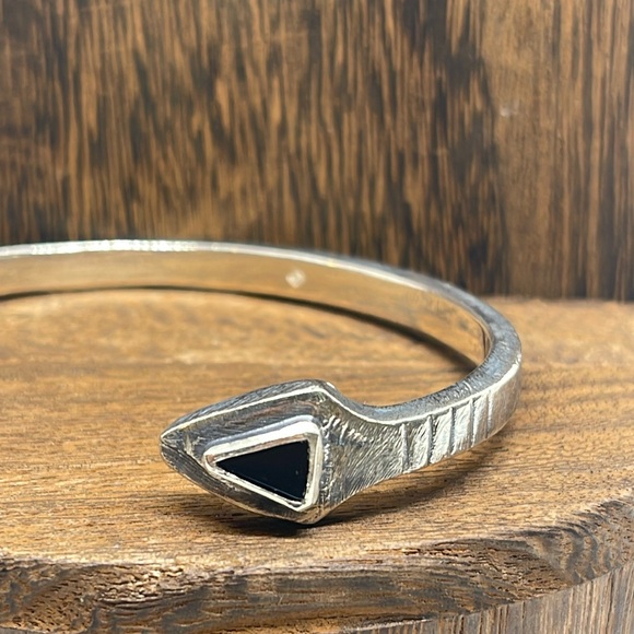 Buck Palmer Maverick Arrow Cuff - Picture 3 of 9